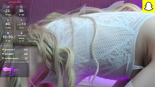 DeniseSun élő XXX-chatje