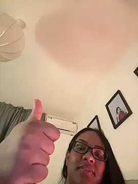 Chaniita 现场XXX聊天