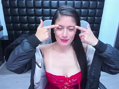 AnnyMilet_ élő XXX-chatje