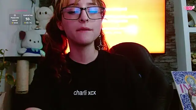 CelesteAyase Adlı Modelin Canlı XXX Sohbeti