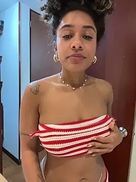 Belkaj Adlı Modelin Canlı XXX Sohbeti