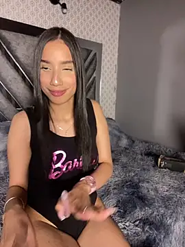 Praga_Pink 即時 XXX 聊天