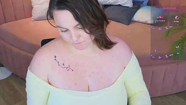 _feel_me_ live XXX chat