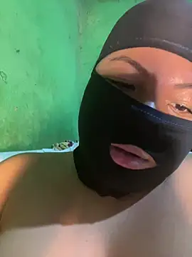 XXX chat uživo modela WinryRos