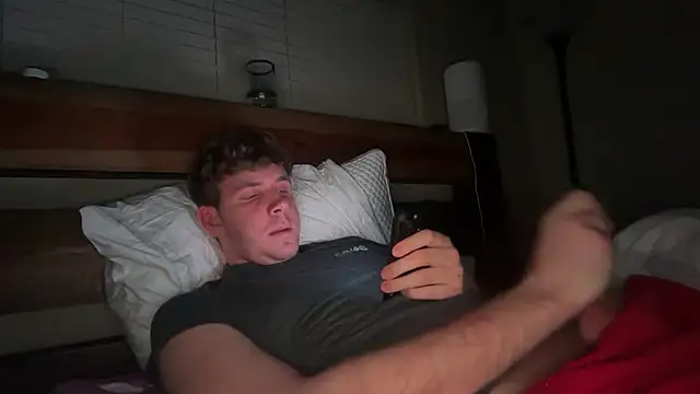 Онлайн чат XXX eddieeeeee1232