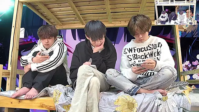 xiaohuangren01: вебкам-шоу