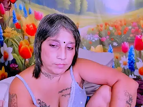 XXX chat uživo modela indianroxy