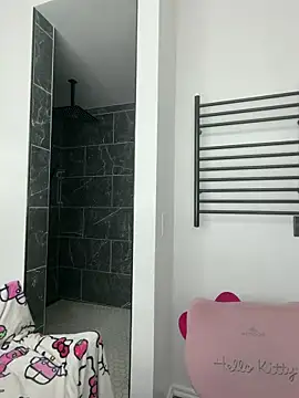 SEXXIBLONDIEE: вебкам-шоу