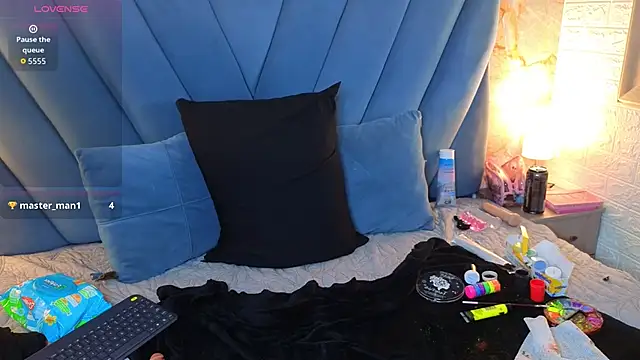 Czat XXX na żywo – angel__red_