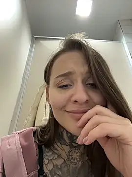 KishaMur Chat XXX in diretta