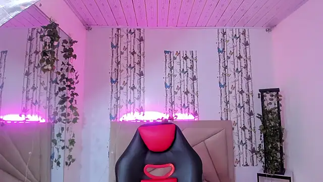 anna_moon11's Live XXX Chat