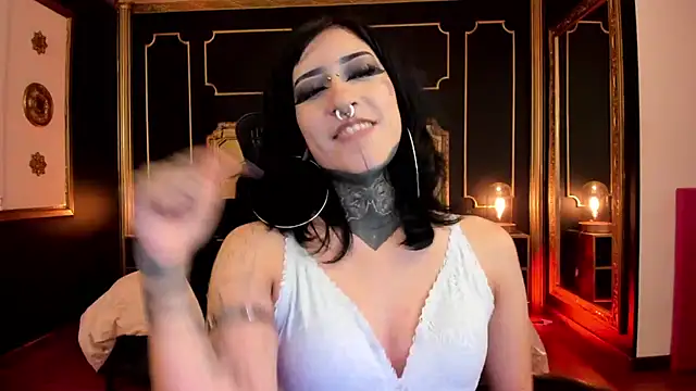 Kat_VonDe Live XXX-Chat