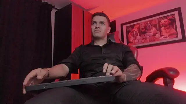 ALPHA_DOMINUS_n Live XXX chat