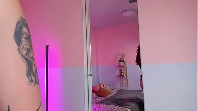 XXX chat uživo modela Camila_Rivers