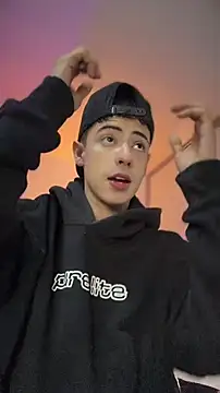 Sebastian_Reed Chat XXX in diretta