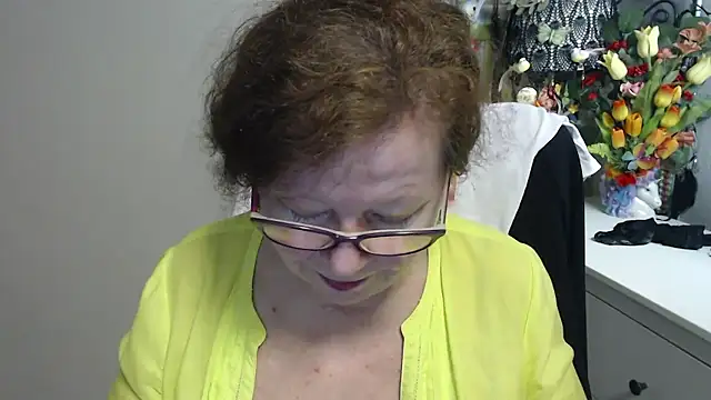 عرض كام Adelewildx