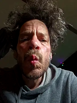 chosen923 élő XXX-chatje