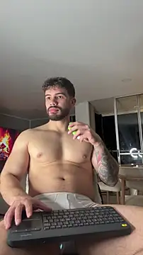 Valenthino_Salvatore 라이브 XXX 채팅