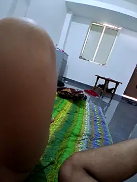 Riya69 现场XXX聊天