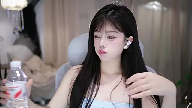 Онлайн чат XXX Cecily