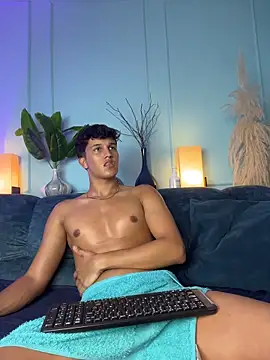 Show modela Leo_Savage_ na web-kameri