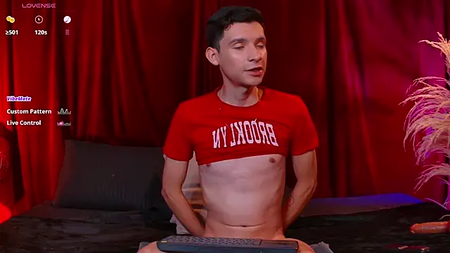 VicenteFerrer's Live XXX Chat