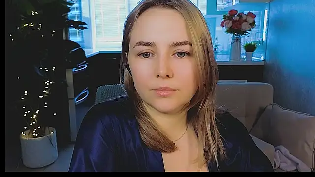 XXX chat uživo modela Mira_Mermayd