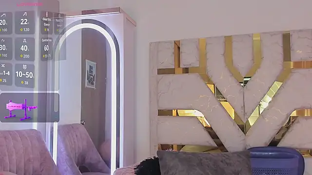 sophy_champagne live XXX chat