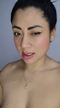 Girl_kataleya10's Live XXX Chat