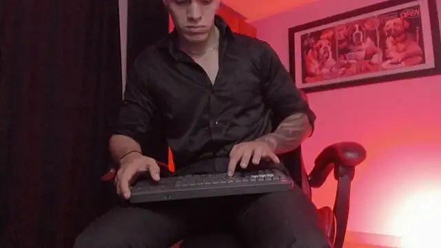 ALPHA_DOMINUS_n Live XXX chat