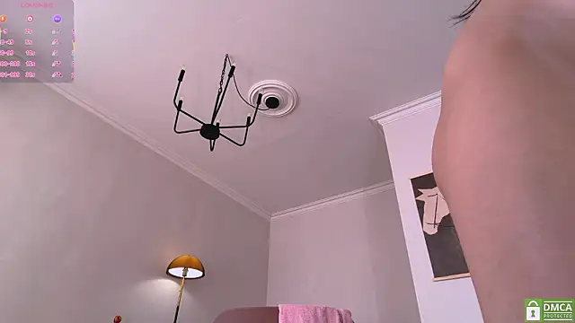 Chat XXX ao vivo de HiasiangirLaww