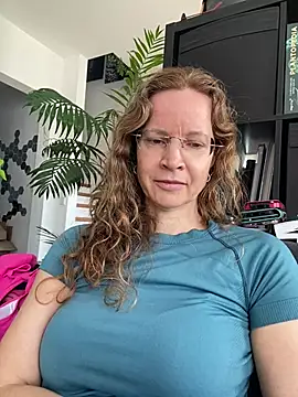 AnnikaRose 라이브 XXX 채팅