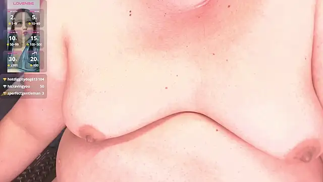 mariana_bbw30 élő XXX-chatje