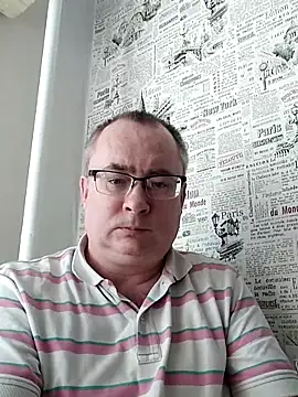 Nika_Malay – Kamerová šou