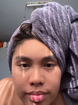 Alaia_River Adlı Modelin Canlı XXX Sohbeti