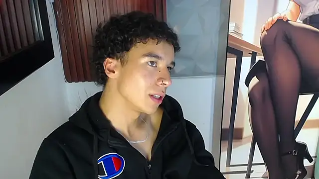 Lord_Tayron's Live XXX Chat