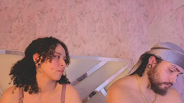 Chat XXX en directo de Benny_and_Mark