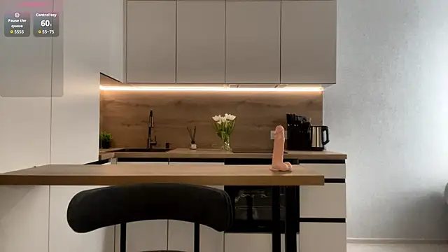 XXX chat uživo modela CindaWinn