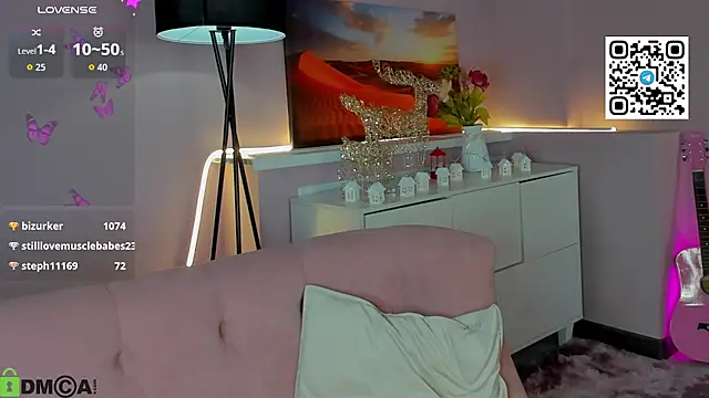 CherryLexi_ Show in webcam