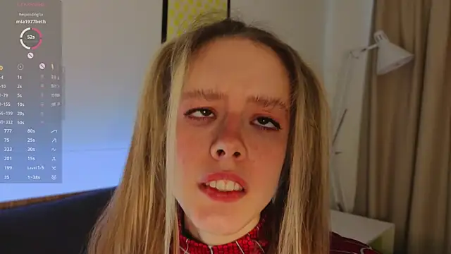 TiffinyMergist Chat XXX in diretta