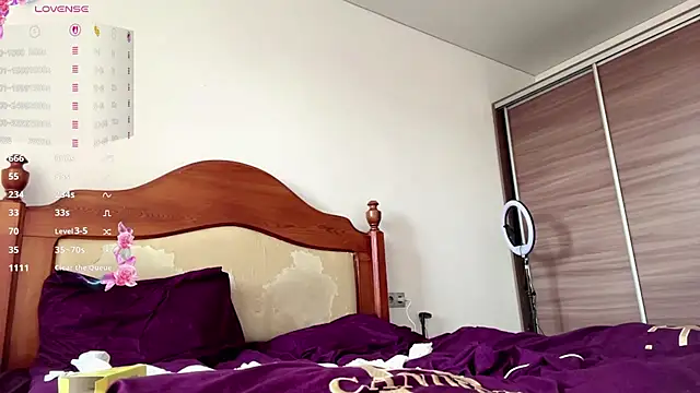 Little_ines Webcam-Show