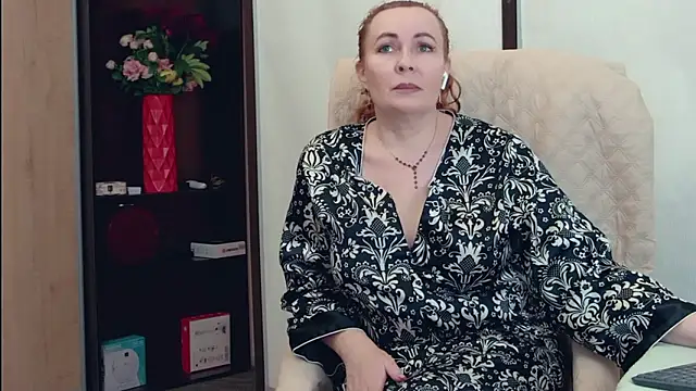 FreeMyFire: вебкам-шоу