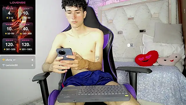 johnny_cagee: онлайн-секс-чат