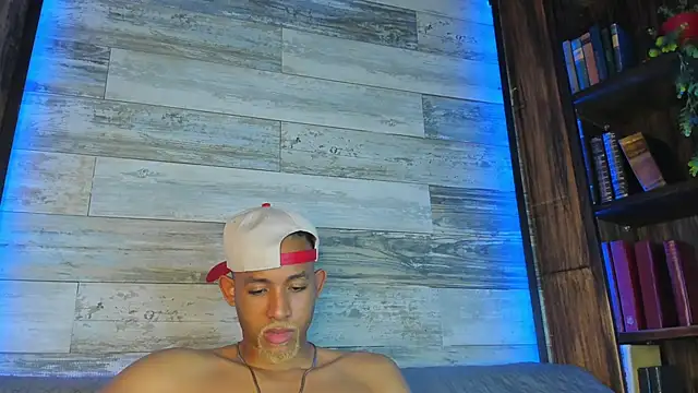 B_Wild: απευθείας συνομιλία ΧΧΧ