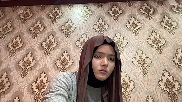 Katepleaurxo Adlı Modelin Web Kamerası Şovu