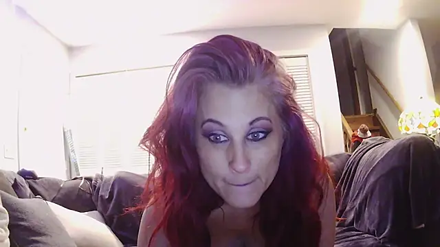 BusyB1983のライブXXXチャット