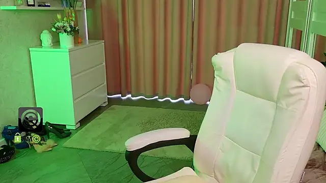 KellyKleine élő XXX-chatje