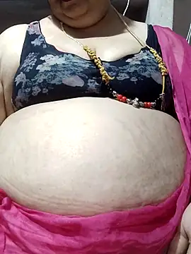 tamilthanushri élő XXX-chatje