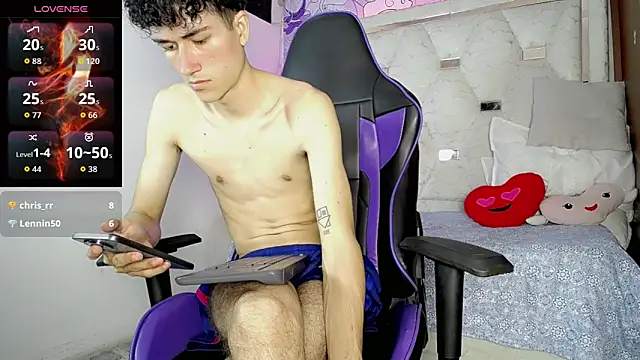 johnny_cagee 即時 XXX 聊天