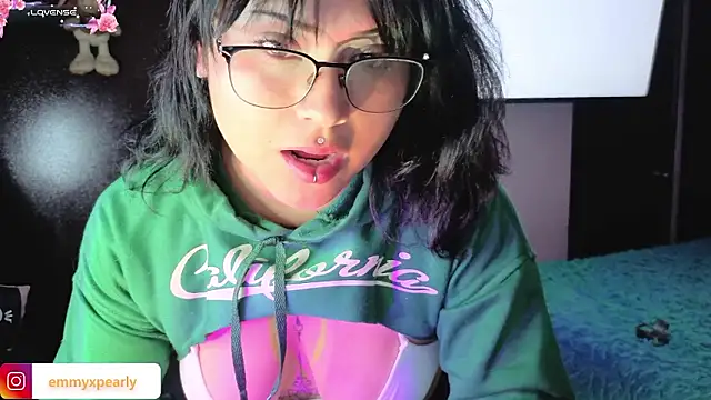Czat XXX na żywo – emyxpearly